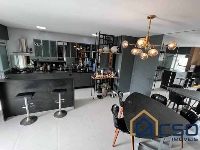 #92 - Apartamento para Venda em Florianópolis - SC