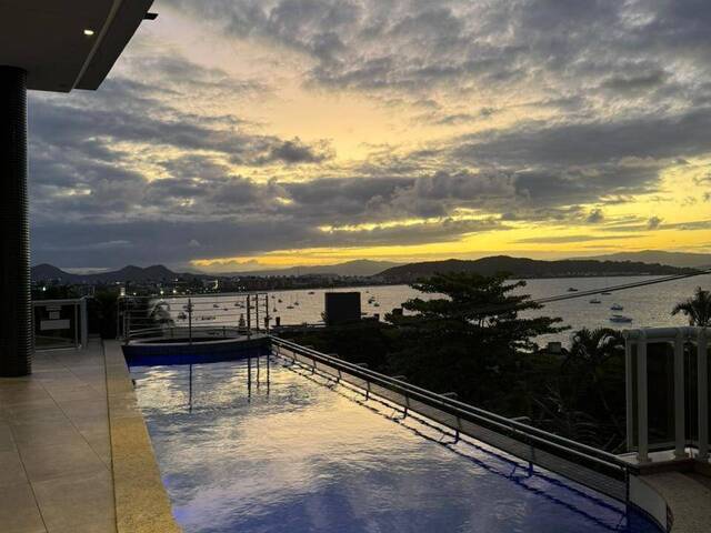 #90 - Apartamento para Venda em Florianópolis - SC - 2